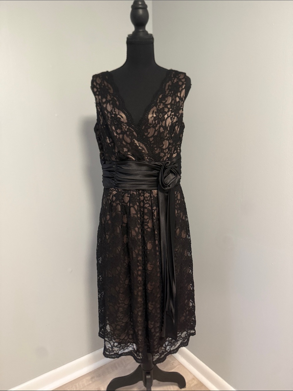 R&M Richards Black Lace V-Neck Cocktail Dress with Sash Detail